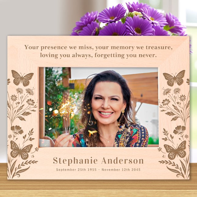 Marcos Grabados Recuerdo de la imagen de la mariposa floral conmem (Subido por el creador)