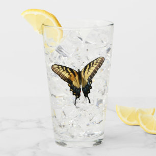Mariposa de cola tragaluz III Bella foto colorida