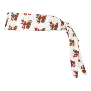 Mariposa de flor roja con rosas rojas