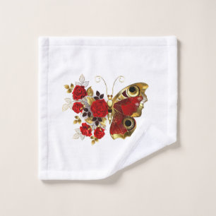 Mariposa de flor roja con rosas rojas