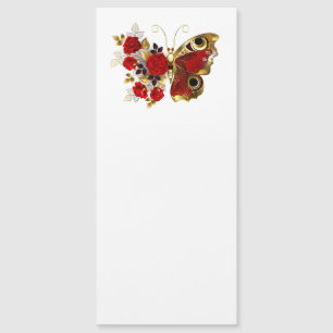 Mariposa de flor roja con rosas rojas