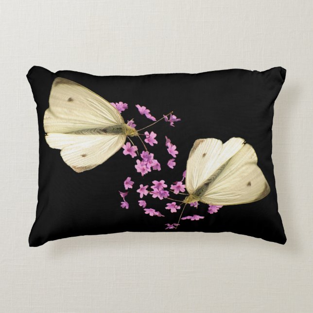 Mariposa en la almohada del acento de las flores (Anverso)