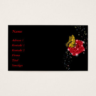 Mariposa en rosa roja con gotas de lluvia y estrel