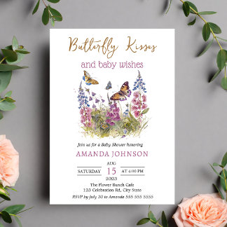 Mariposa flor silvestre besa invitación a Baby Sho