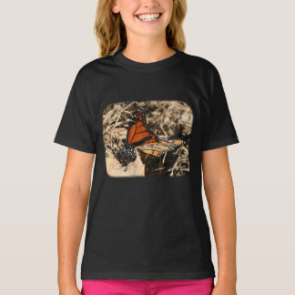 Mariposa Monarca Sobre Camiseta Natural De Los Niñ