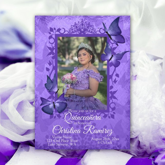 Mariposa púrpura, Invitación a Quinceanera brillan (purple quinceanera invitation fancy border frame leaves vines around photo purple gown dress)