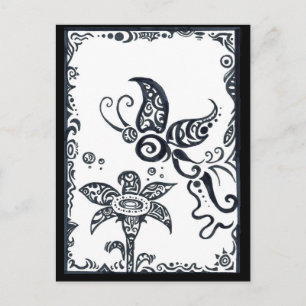Mariposa tribal en postal de tinta negra