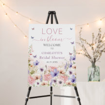 Mariposas de flores silvestres rosadas se aman en 