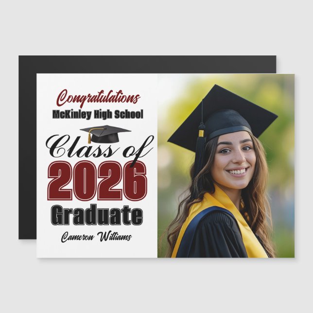 Maroon Class of 2026 Graduation Photo Magnet Card (Anverso/Reverso)