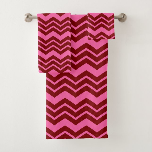 Maroon Red Pink Chevron Zigzag Design  (In situ)