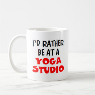 más bien estar en un estudio de yoga tazas de café
