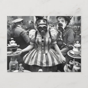 Máscara de gas en la postal del Fiesta de té