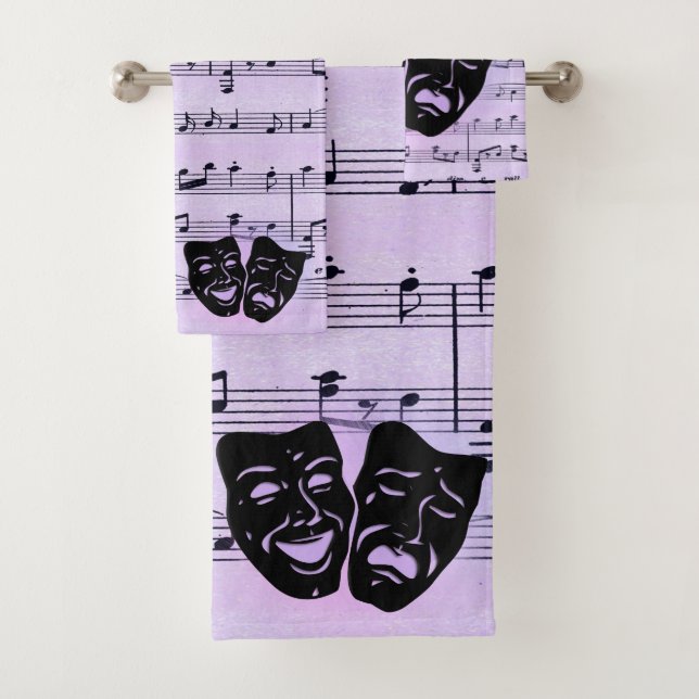 Máscaras de teatro y música púrpura (In situ)