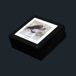Mascota de perro personalizado foto caja de Keepsa<br><div class="desc">Una caja de sake dulce y personalizada de madera lacada. Añade una foto de tu perro u otro mascota,  o de cualquiera a quien amas a esta caja de regalo o de conservas. Tapa de cerámica. Reemplace la foto de ejemplo con su propia foto favorita.</div>