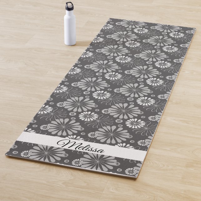 Mat de yoga floral blanco y negro personalizado (In situ)