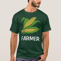 Mazorcas de maíz en la camiseta oscura básica de
