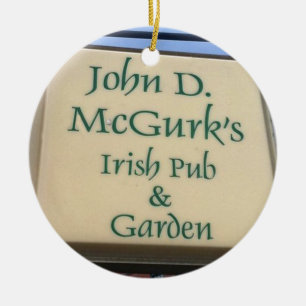 McGurk's, St. Louis, pub irlandés, adorno de Navid