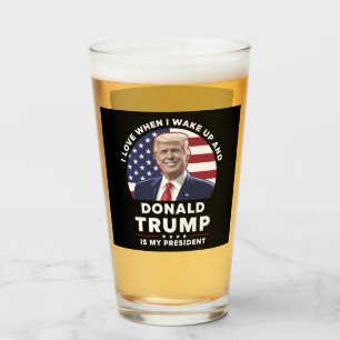 Me encanta cuando me despierto y Donald Trump es m
