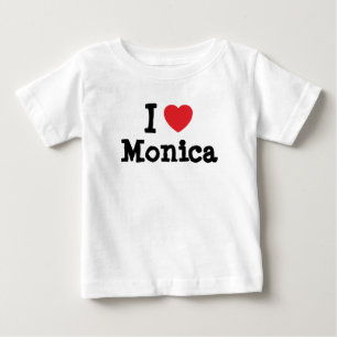 Me encanta la camiseta del corazón de Mónica