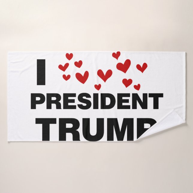 Me encantan los corazones del presidente Trump (Toalla de baño)