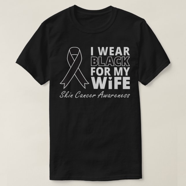 Me Pongo Negro Por Mi Esposa Camisa Melanoma Conci (Diseño del anverso)