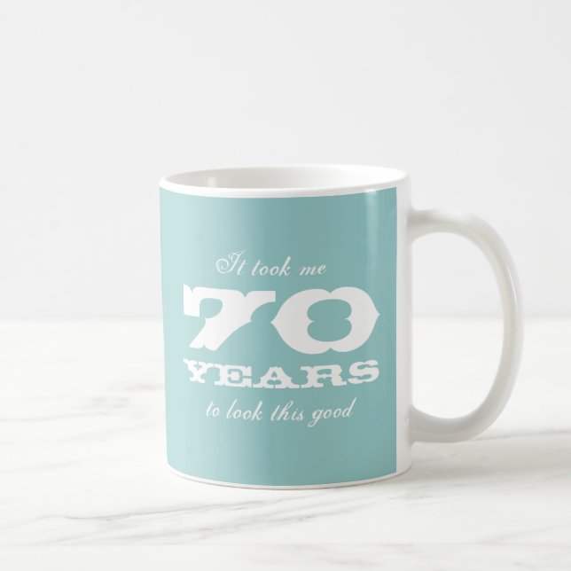 Me tardó 70 años para mirar esta buena taza del (Derecha)