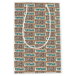 Mediana Nacido en 1952 con una bolsa de regalo