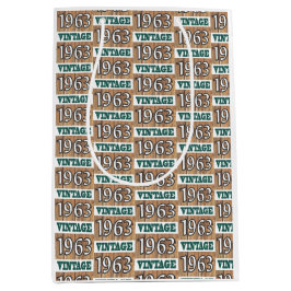 Mediana Nacido en 1963 con una bolsa de regalo