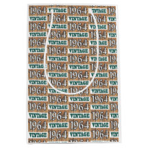 Nacido en 1964 con una bolsa de regalo