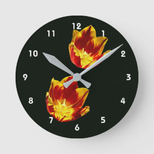 Mediano Reloj redondo de flores de tulipán de fuego