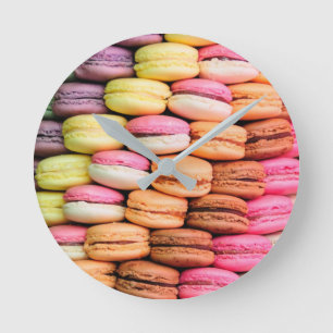 Mediano Reloj redondo de macarrones de colores extravagant