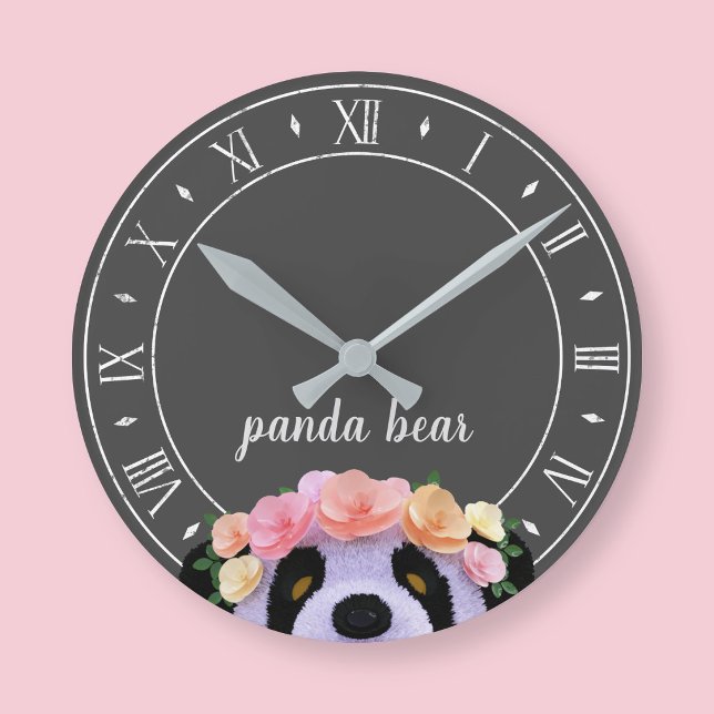 Mediano Reloj redondo de tema Panda rústico negro y blanco (A cute panda bear clock with space for your name)