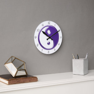 Mediano Reloj redondo de Yin Yang morado