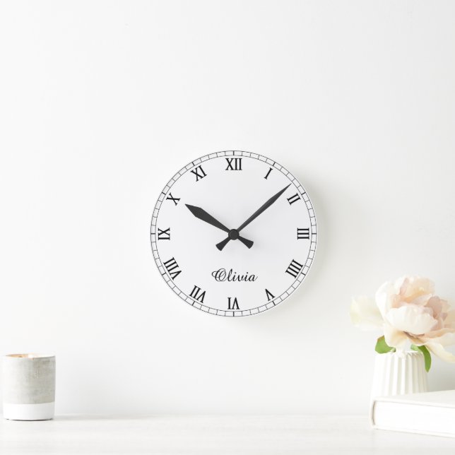 Mediano Reloj redondo moderno y elegante con su nombre (Hogar)