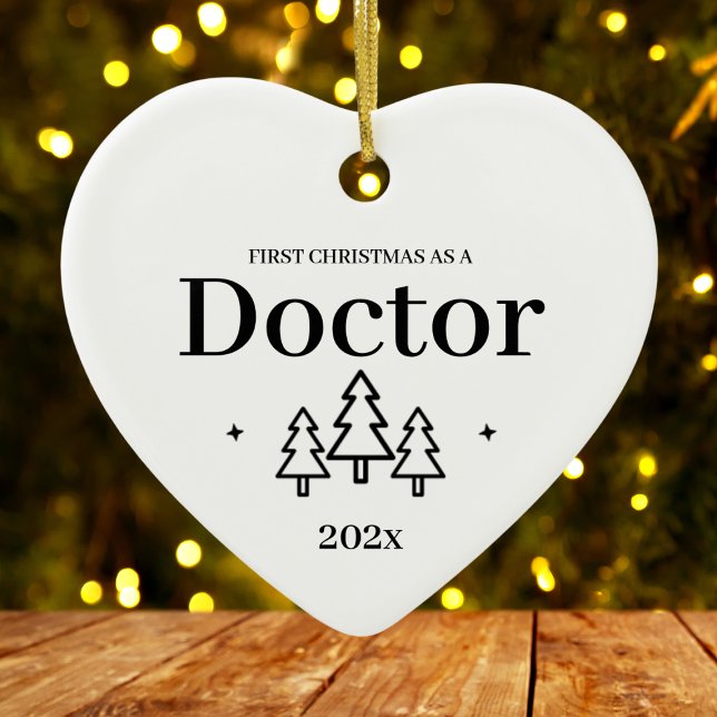 Médica del corazón blanco primer adorno de Navidad (White Heart Doctor First Christmas Ornament
)