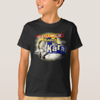 Mediodías con la camiseta negra del niño de Kara