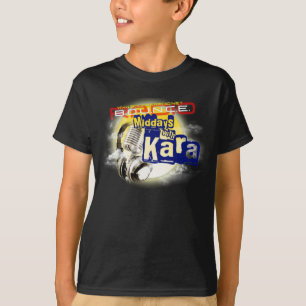 Mediodías con la camiseta negra del niño de Kara