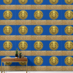 Medusa y Llave Griega en Oro sobre Papel Pintado A