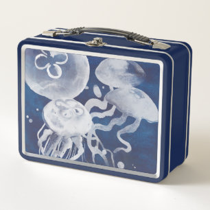 Medusas en fondo azul marino