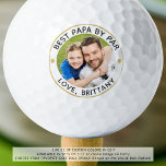 MEJOR PAPA DE PAR Foto Bolas de golf personalizada<br><div class="desc">Cree fácilmente bolas de fotogolf personalizadas para el padre entusiasta del golf especial con el título de muestra sugerido BEST PAPA BY PAR y el texto de su personalizado debajo. Todo el texto es editable para cambiarlo como se desee. Regalo memorable para papá o abuelo que se llama Papa en...</div>