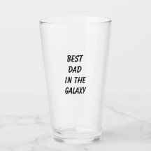 "Mejor papá en la galaxia" puede sostener la cerve