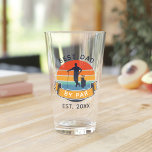 Mejor Papá Por Par Golfing Fathers Day Sport Perso<br><div class="desc">El mejor padre retro por diseño de Par puedes personalizar para papá, padrastro, abuelo o cualquier aficionado al golf que también sea padre. Regalo perfecto para el mejor padre, papi o abuelo que ama los deportes en el club o el golf El texto "MEJOR DAD POR PAR" se puede personalizar...</div>