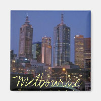 Melbourne Australia en un imán nocturno de fotogra