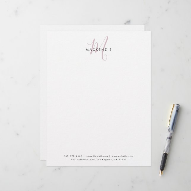Membrete Elegante Monograma Moderno en Blanco y Rosa Script (Anverso/Reverso In Situ)
