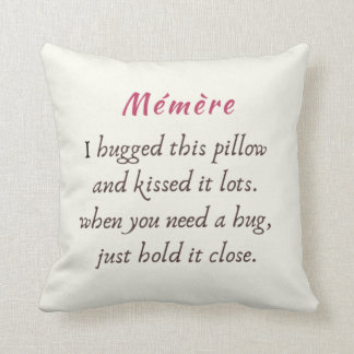 Memere I abrazó esta almohada