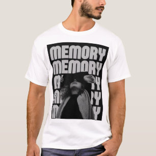 MEMORIA. CAMISETA CON TEXTO IMPRESO