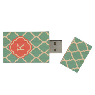 Memoria USB De Madera Monograma de quatrefoil marroquí turquesa y coral