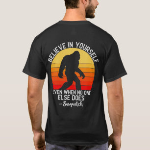Mensaje gracioso de la camiseta de Big Foot/Sasqua