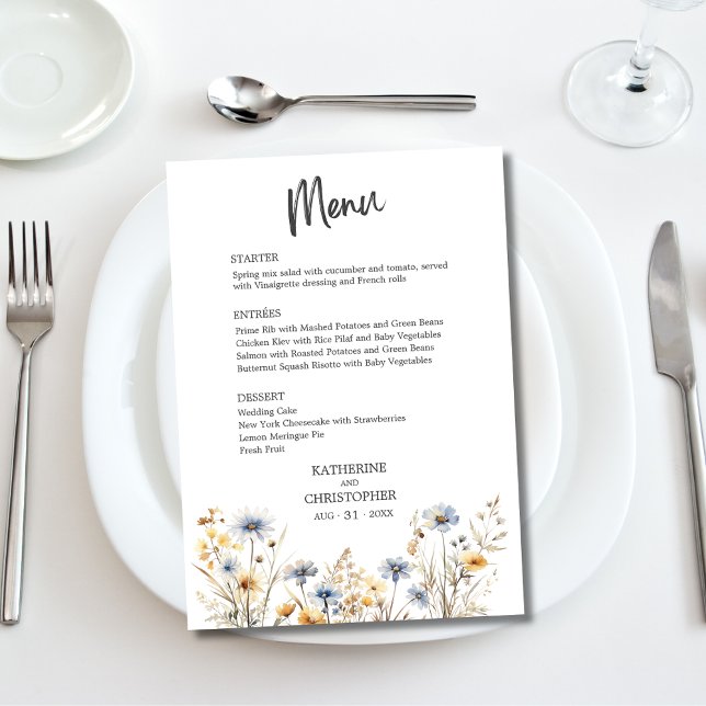 Menú Boda azul turquesa elegante de color de agua (Watercolor Wildflower Elegant Dusty Blue Wedding Menu with Menu Options, Couple Names, Date.)