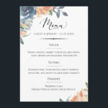 Menú Boda botánico elegante y azul<br><div class="desc">Elegante melocotón y flores botánicas azules de pizarra,  carta de menú boda. La tarjeta incluye guion dibujado a mano y acentos decorativos vintage. La parte posterior de la tarjeta presenta un color azul polvoriento sólido.</div>